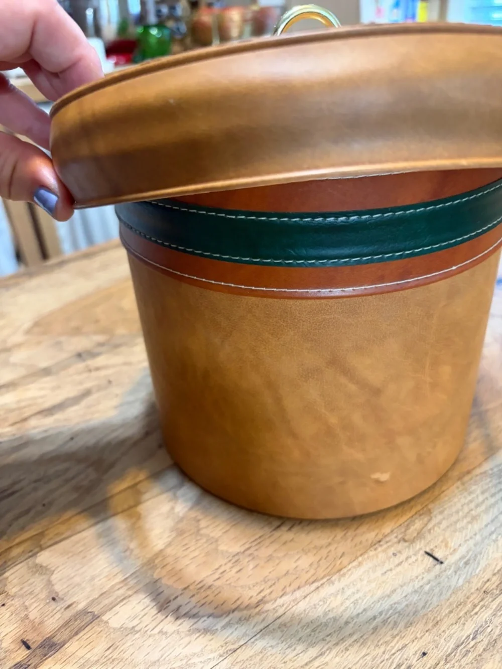 Vintage Georges Briard Faux Leather Ice Bucket – Mid-Century Barware 🍸🧊